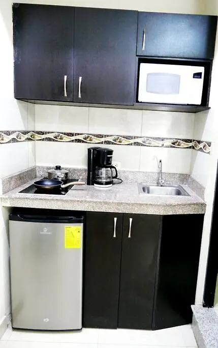 Condominio Gladys Suite C5 Ejecutivos Alborada Guayaquil 0*,  Ecuador