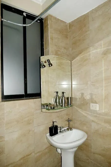 Condominio Gladys Suite C5 Ejecutivos Alborada Guayaquil 0*,